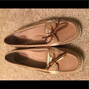 Sperry topsiders